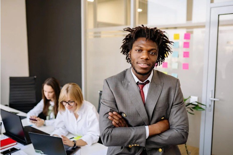 Aligning Business Goals with Effective Process Consulting Solutions Aligning Business Goals with Effective Process Consulting Solutions